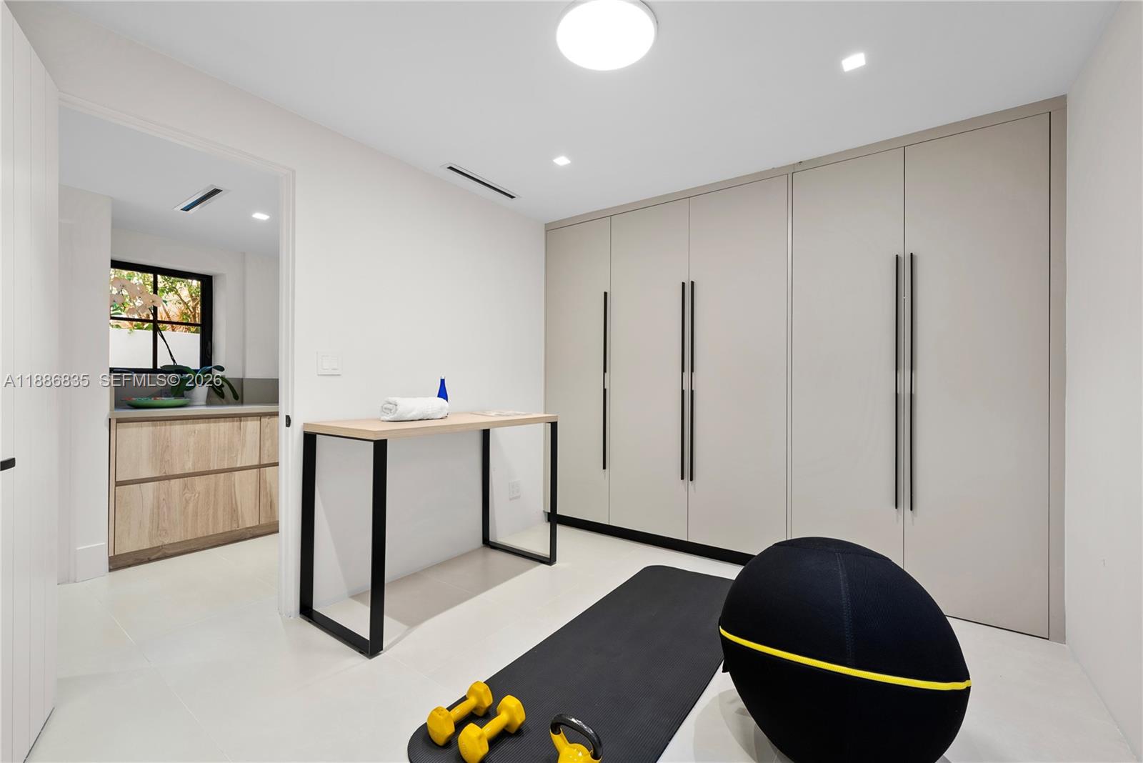 6065 Pine Tree Drive Miami Beach, FL 33140 - Photo 22 of 41