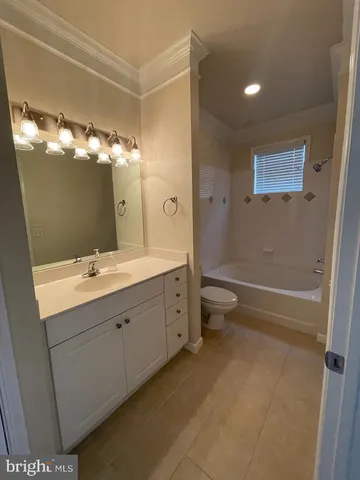 $2,600 | 508 Sunset View Terrace Southeast, Unit 108, Leesburg, VA 20175