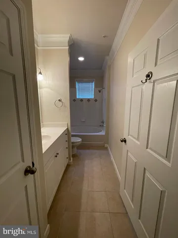 $2,600 | 508 Sunset View Terrace Southeast, Unit 108, Leesburg, VA 20175