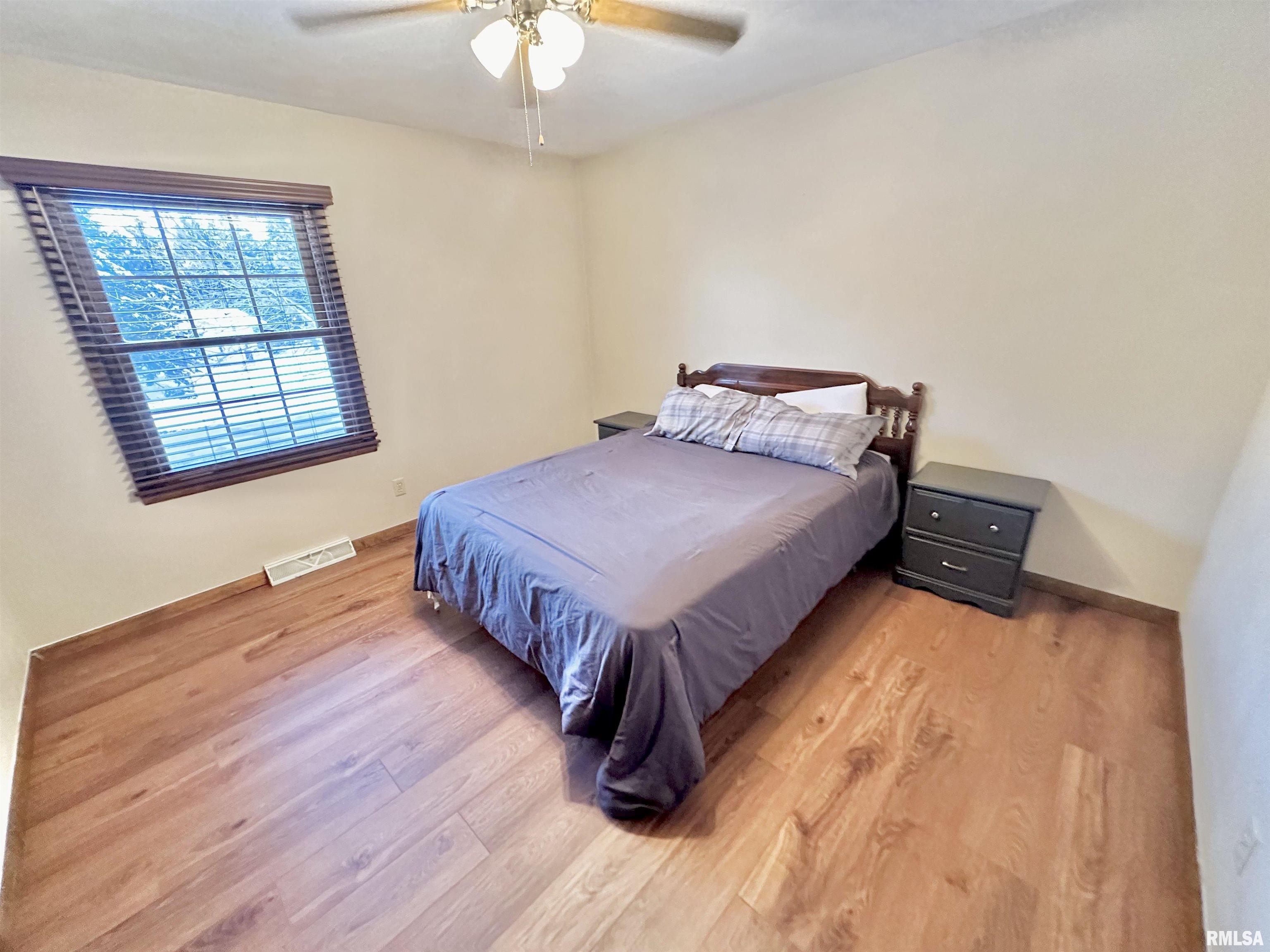 306 Marlane Drive Alpha, IL 61413 - Photo 17 of 34 Gallery Image 17