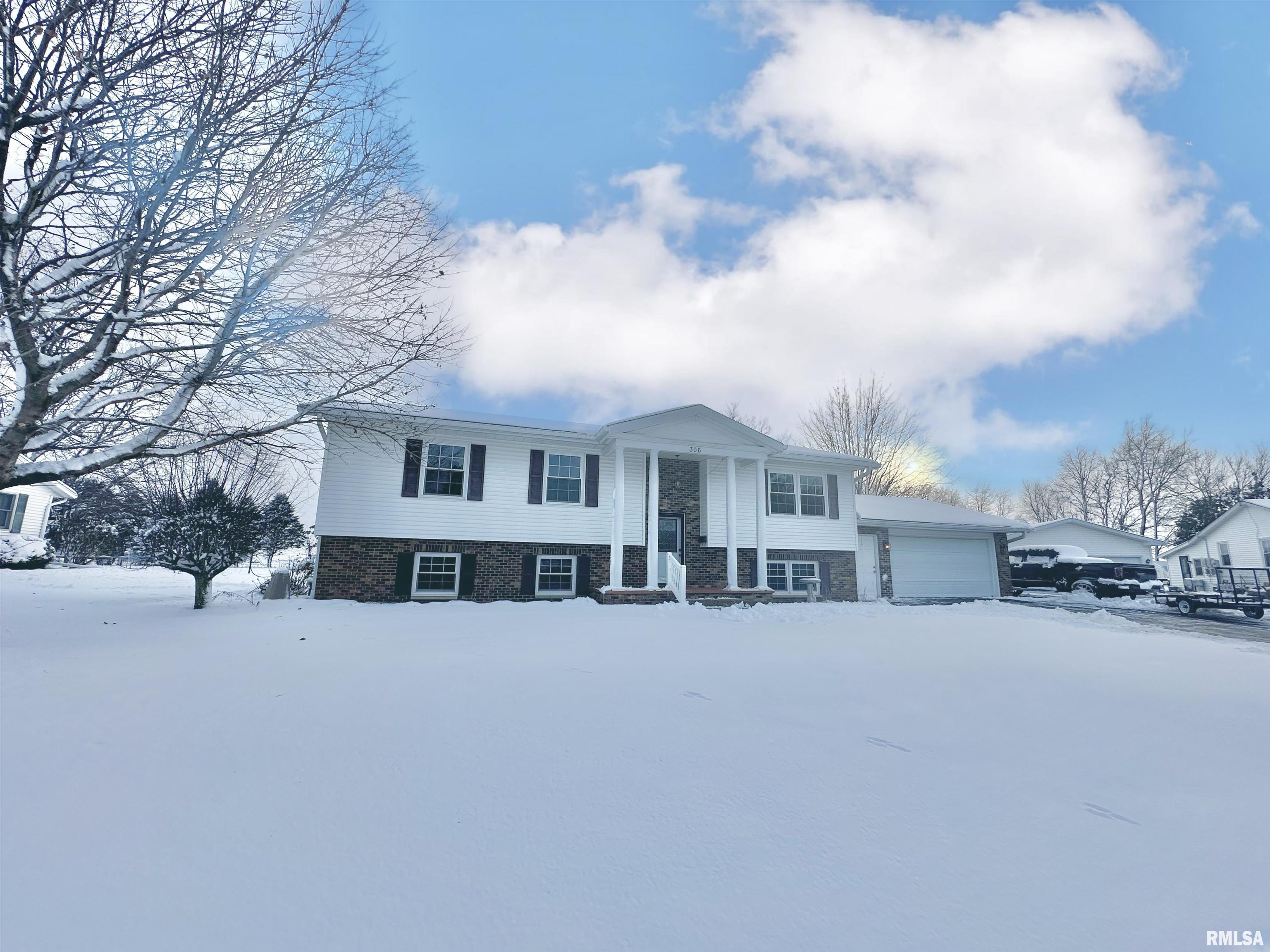 306 Marlane Drive Alpha, IL 61413 - Photo 2 of 34 Gallery Image 2