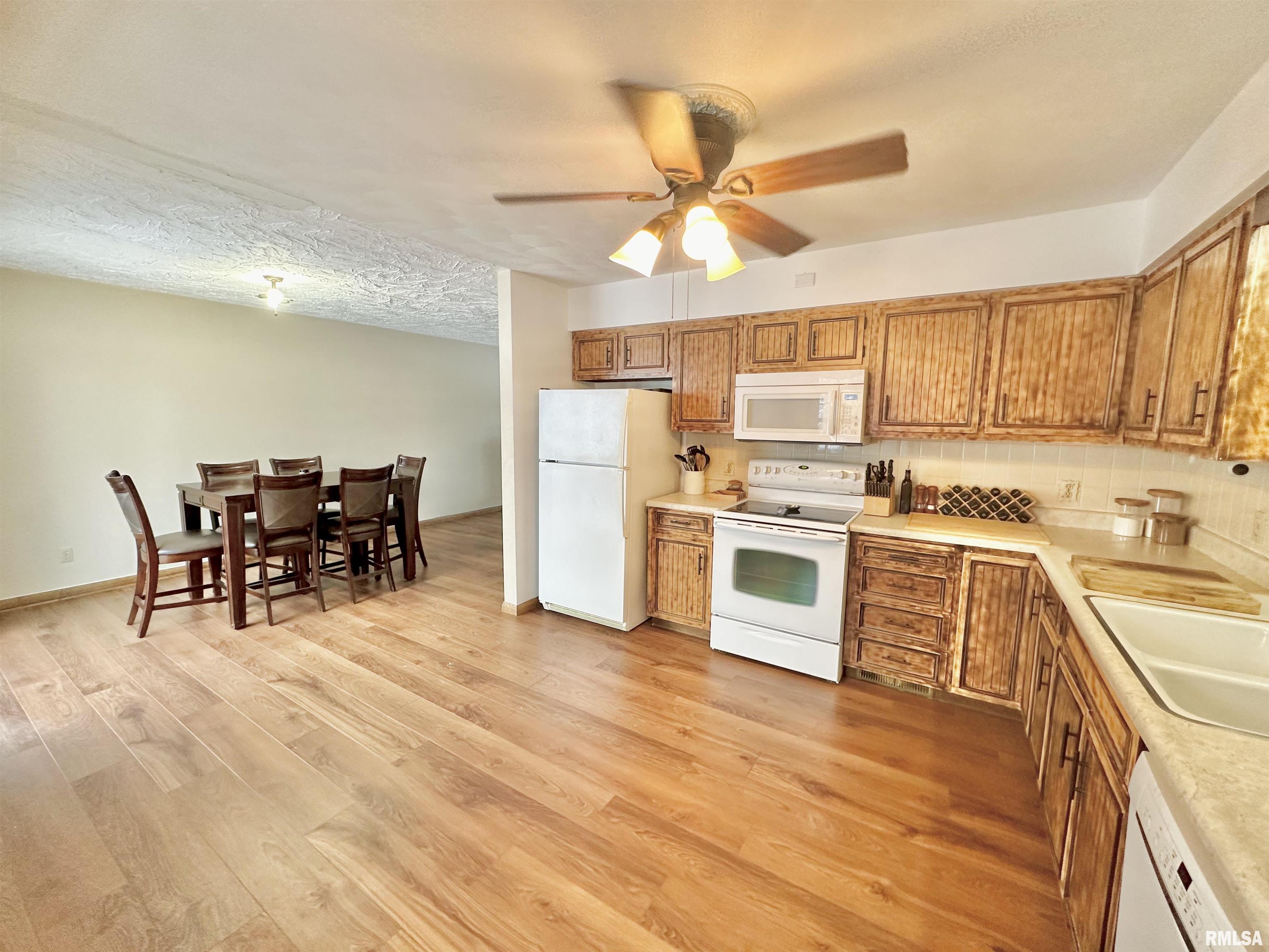 306 Marlane Drive Alpha, IL 61413 - Photo 8 of 34 Gallery Image 8