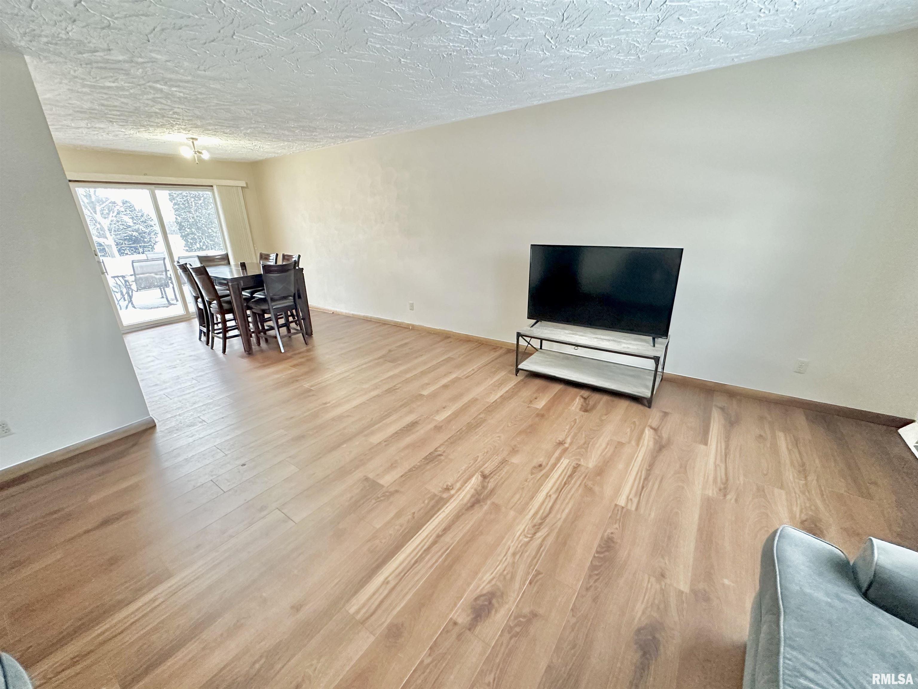 306 Marlane Drive Alpha, IL 61413 - Photo 10 of 34 Gallery Image 10
