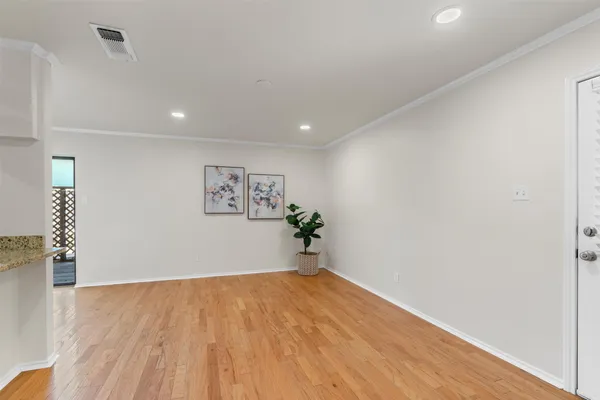 $199,900 | 900 Taulbee Lane, Unit 109, Austin, TX 78757