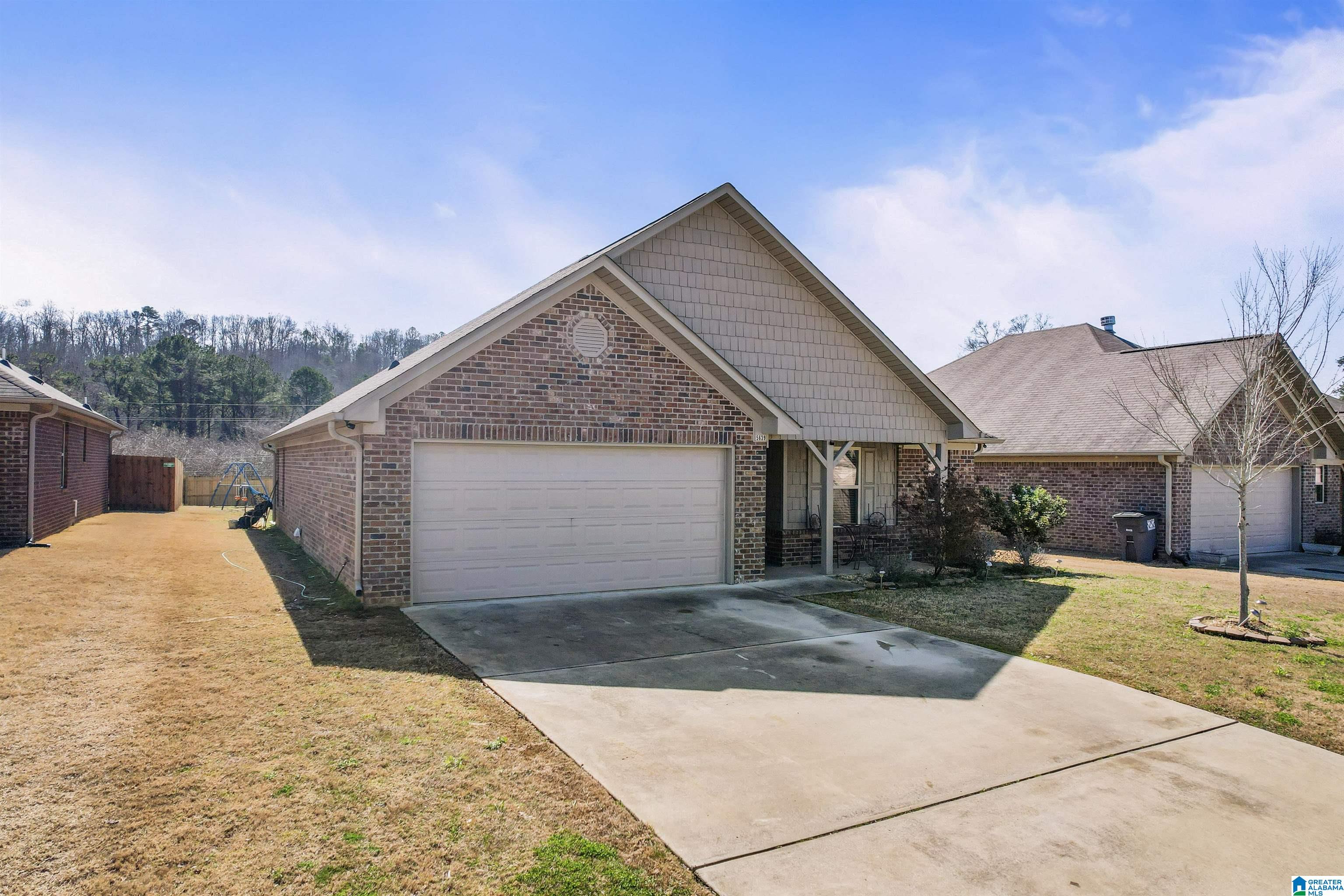 5639 Goodwin Court Pinson, AL 35126 - Photo 3 of 19