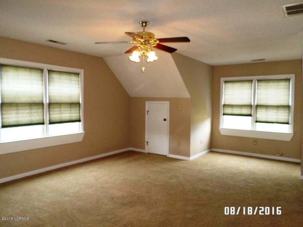 506 Raintree Road Jacksonville, NC 28540 - Photo 20 of 36 SAM_4441