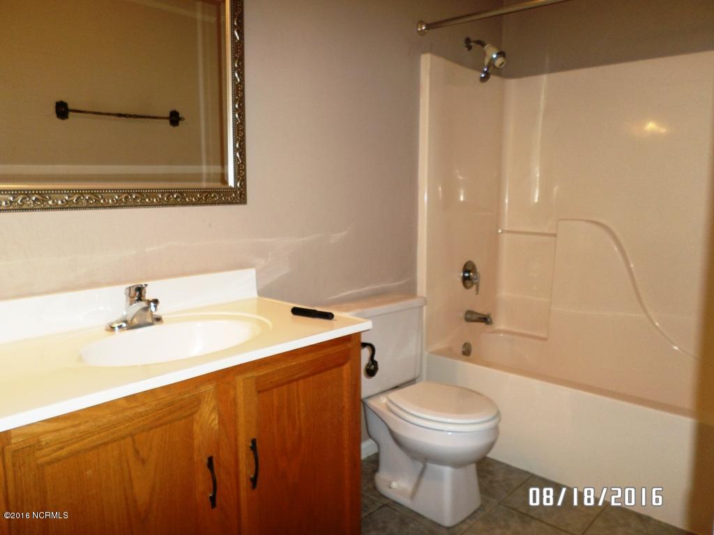 506 Raintree Road Jacksonville, NC 28540 - Photo 25 of 36 SAM_4448