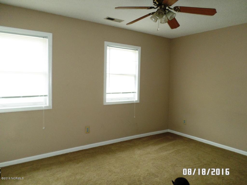 506 Raintree Road Jacksonville, NC 28540 - Photo 27 of 36 SAM_4450