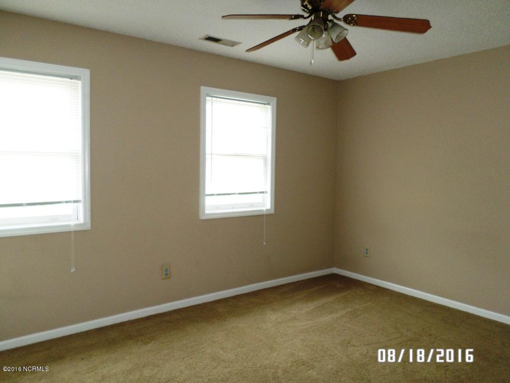 506 Raintree Road Jacksonville, NC 28540 - Photo 28 of 36 SAM_4451