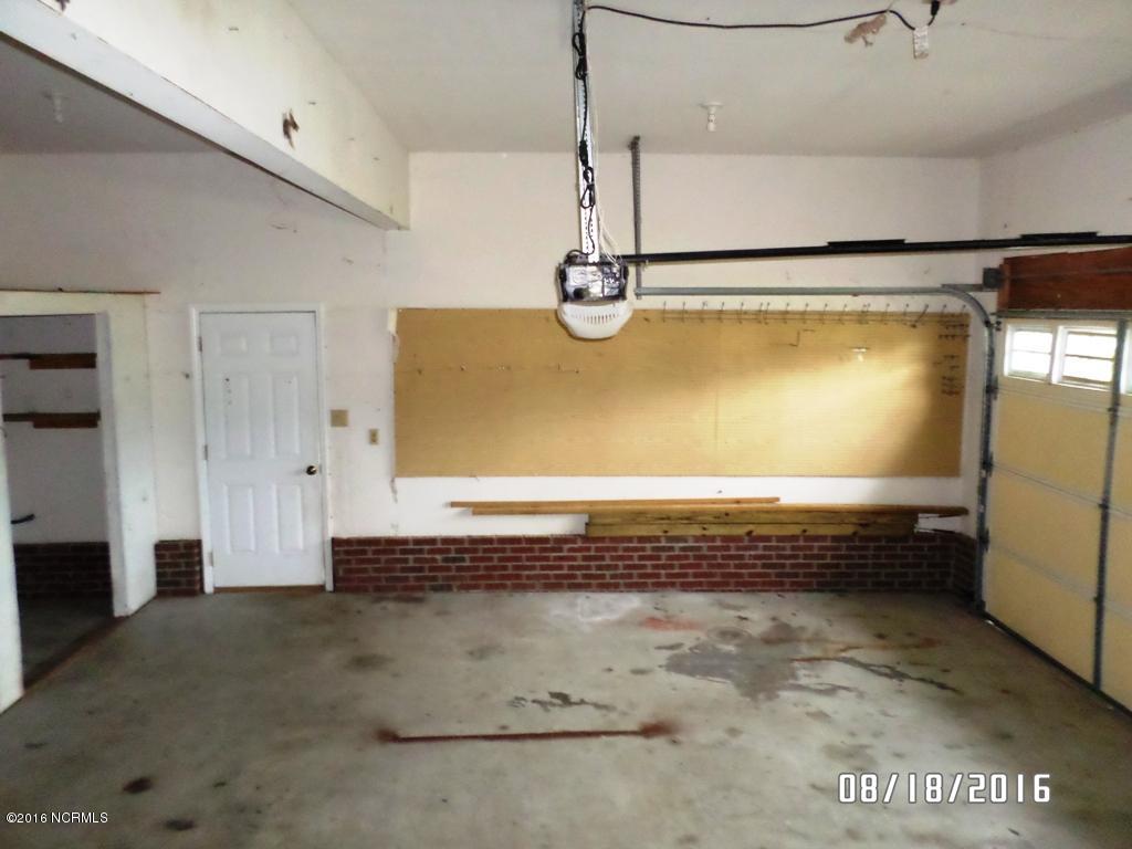 506 Raintree Road Jacksonville, NC 28540 - Photo 30 of 36 SAM_4436