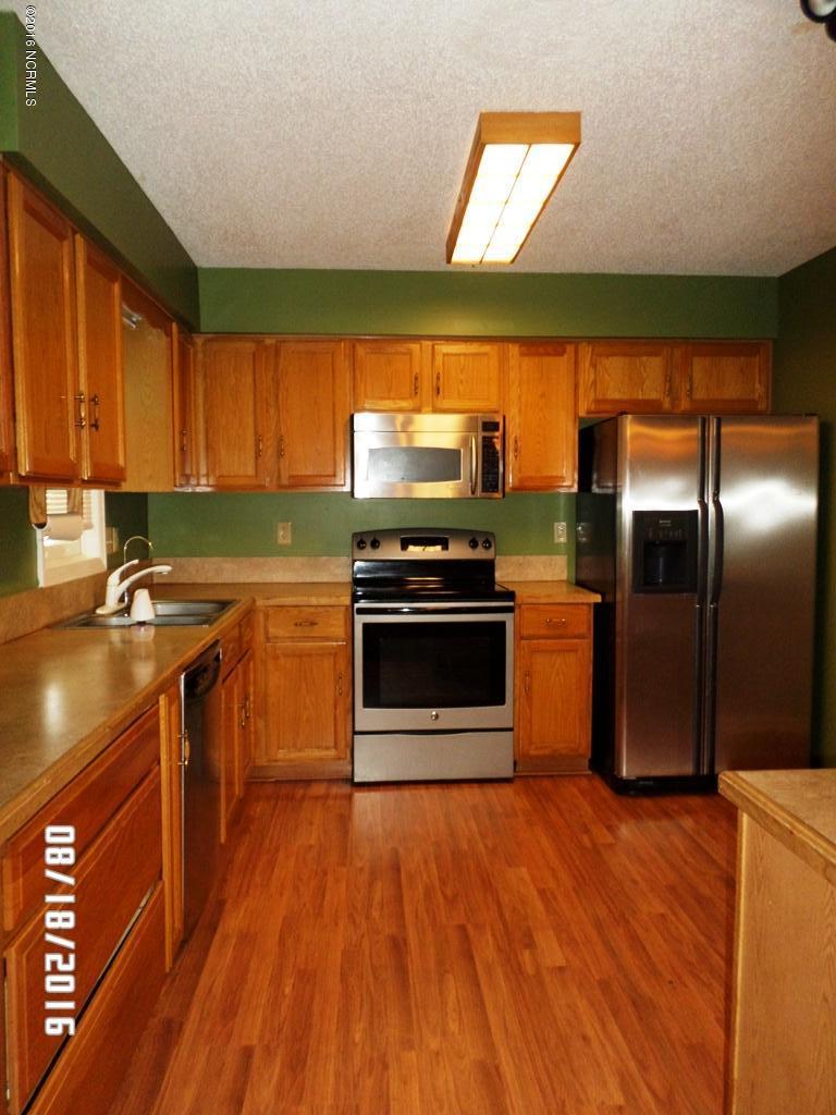 506 Raintree Road Jacksonville, NC 28540 - Photo 10 of 36 SAM_4430