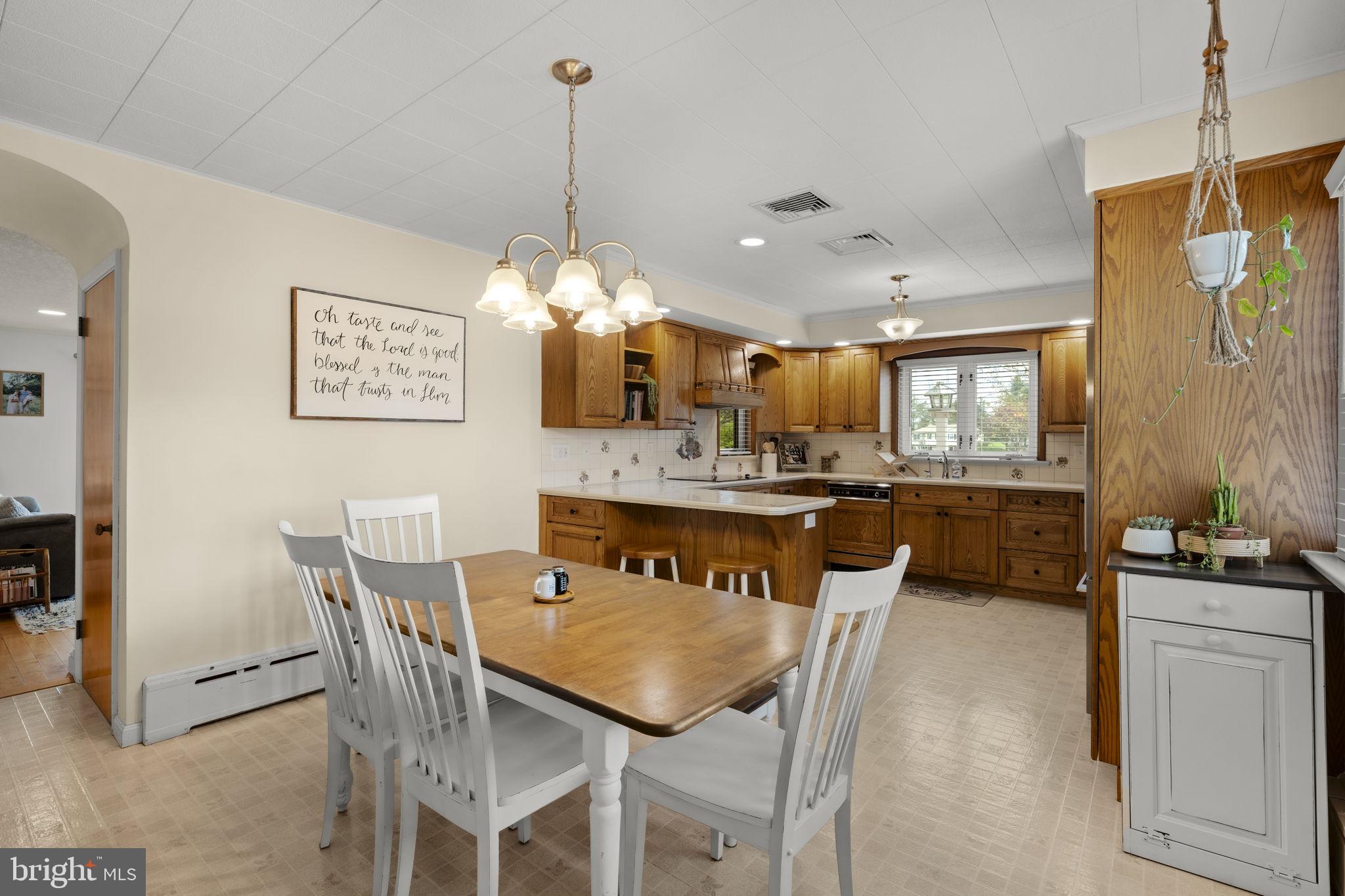 218 Lauschtown Road Denver, PA 17517 - Photo 27 of 78 a view of kitchen with breakfast area