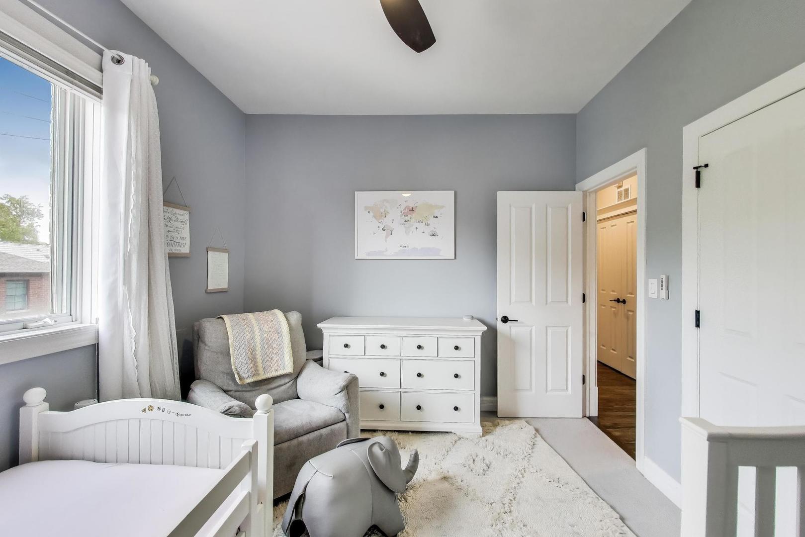 1910 West Addison Street, Unit F Chicago, IL 60613 - Photo 18 of 41