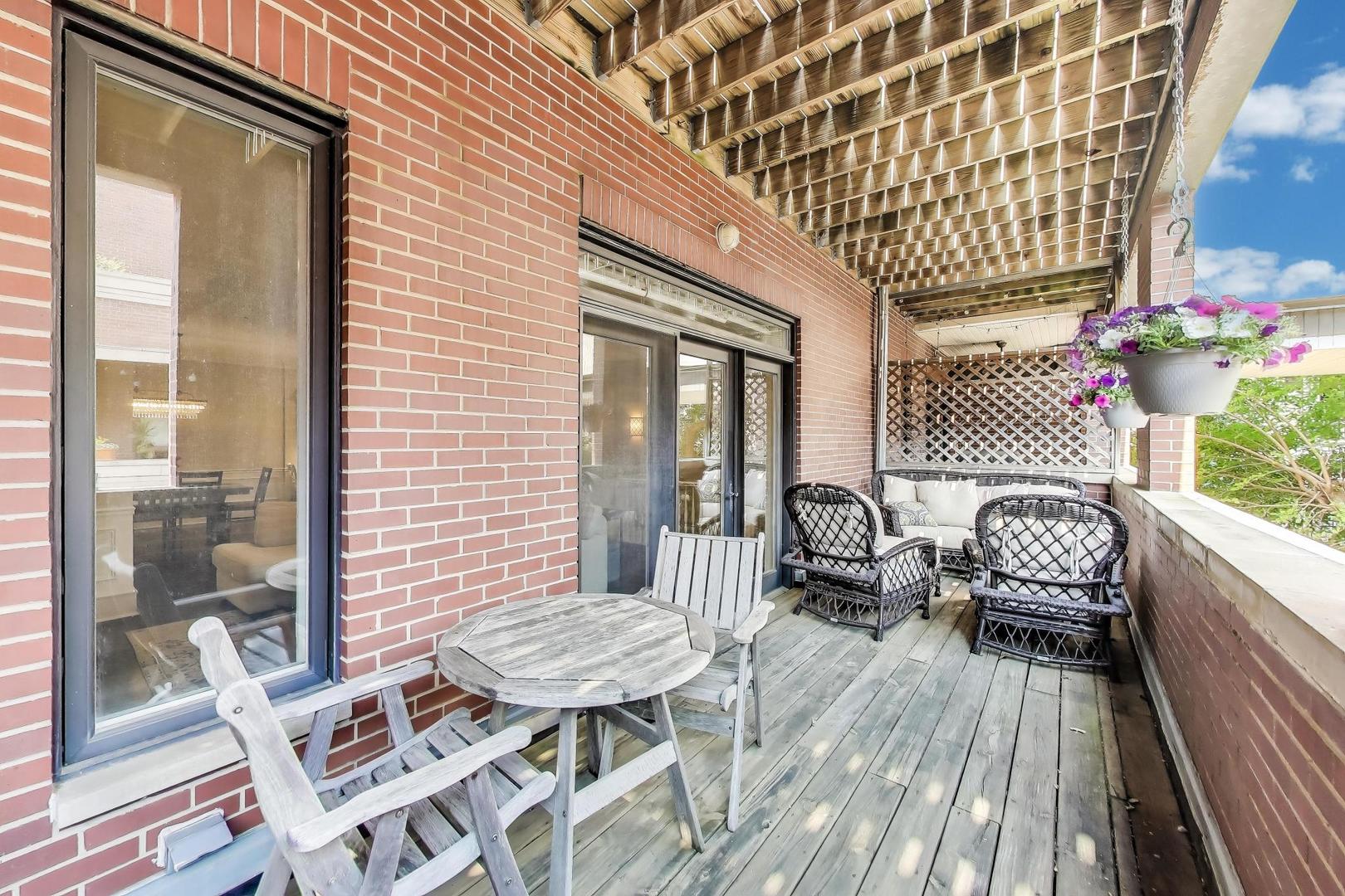 1910 West Addison Street, Unit F Chicago, IL 60613 - Photo 30 of 41