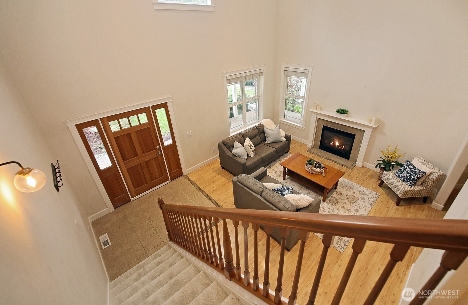 1821 Watkins Road Freeland, WA 98249 - Photo 18 of 28 a view of a livingroom with furniture
