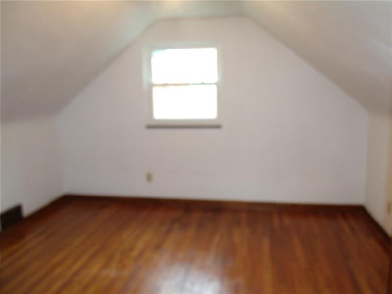 1372 Hamilton Road Castle Shannon, PA 15234 - Photo 11 of 14 Bedroom.