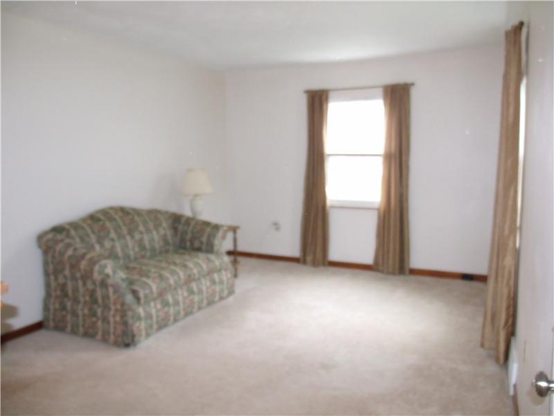 1372 Hamilton Road Castle Shannon, PA 15234 - Photo 3 of 14 Living Room.