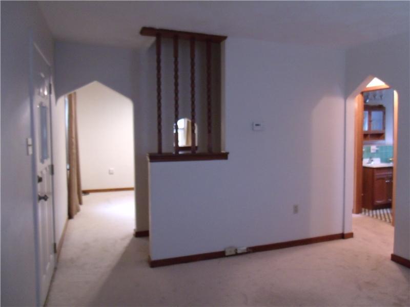 1372 Hamilton Road Castle Shannon, PA 15234 - Photo 4 of 14 Living Room.