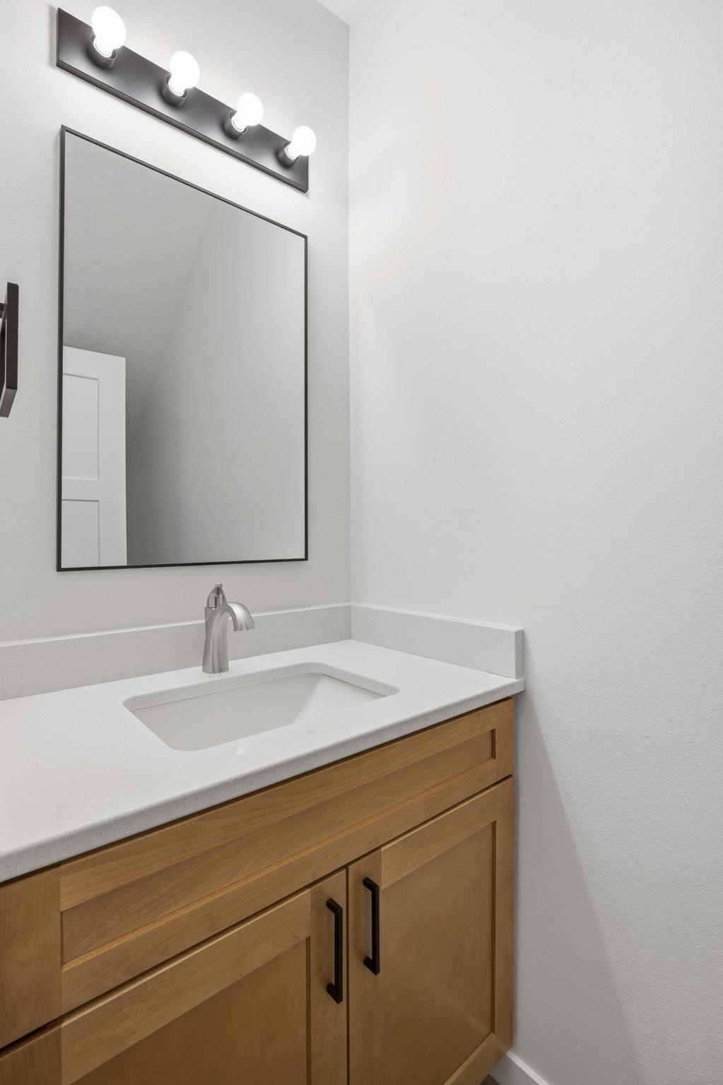 202 East Elcliff Road, Unit A/B Spokane, WA 99218 - Photo 11 of 32