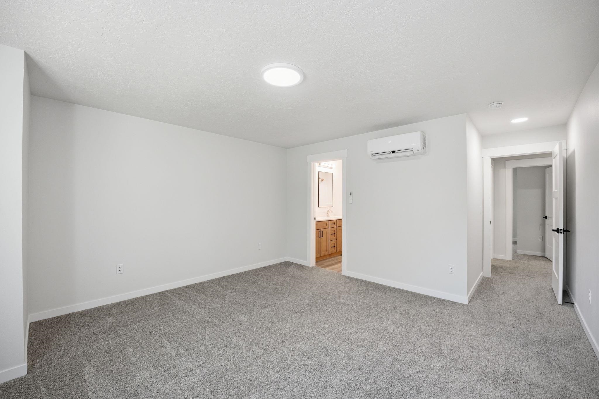 202 East Elcliff Road, Unit A/B Spokane, WA 99218 - Photo 17 of 32