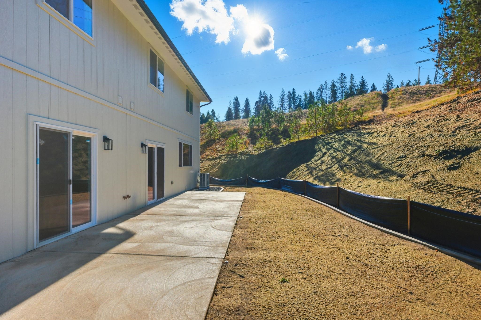 202 East Elcliff Road, Unit A/B Spokane, WA 99218 - Photo 26 of 32