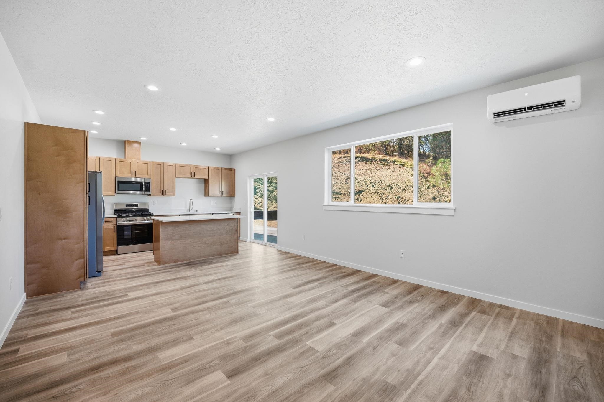 202 East Elcliff Road, Unit A/B Spokane, WA 99218 - Photo 4 of 32