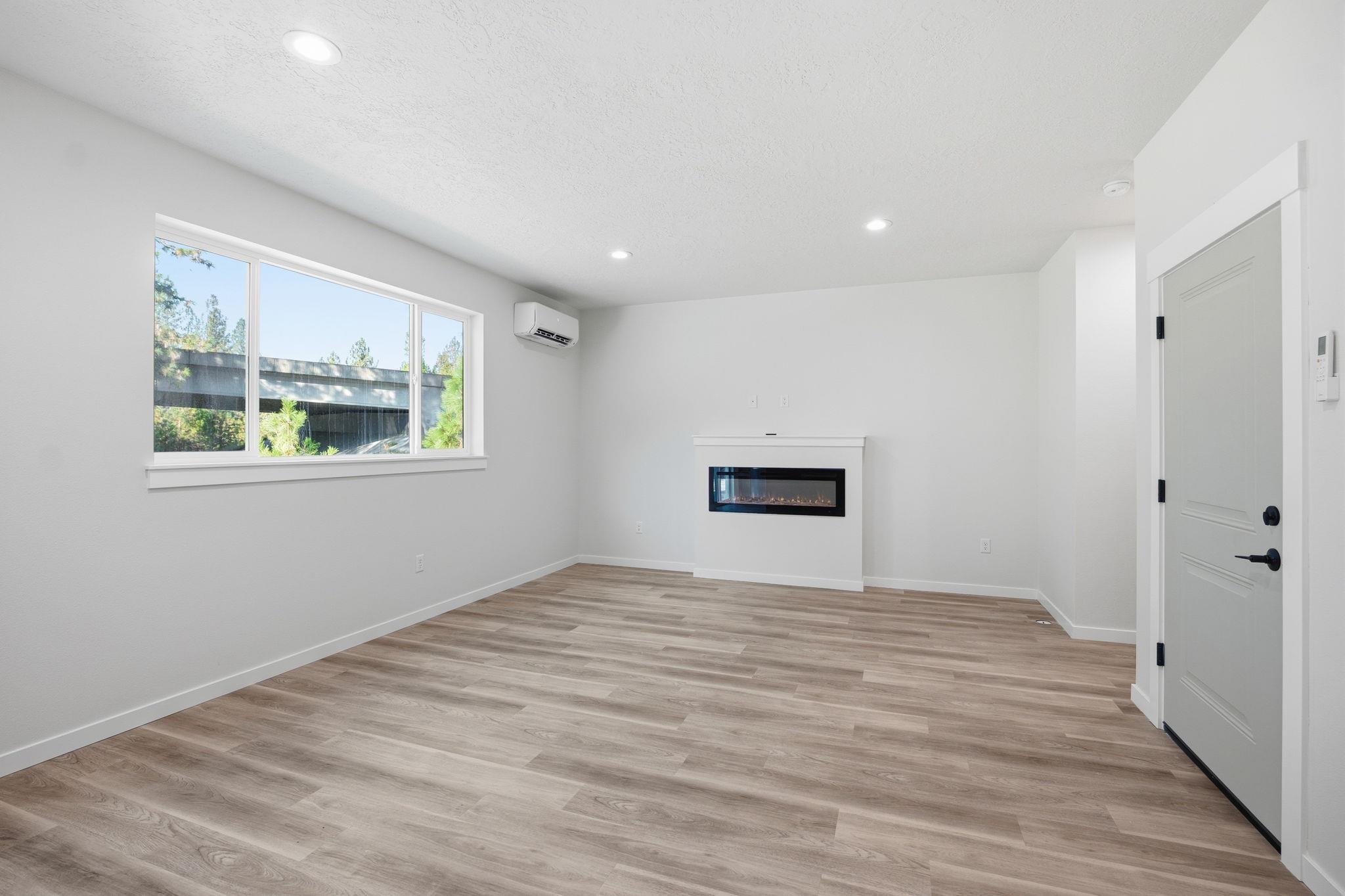 202 East Elcliff Road, Unit A/B Spokane, WA 99218 - Photo 6 of 32