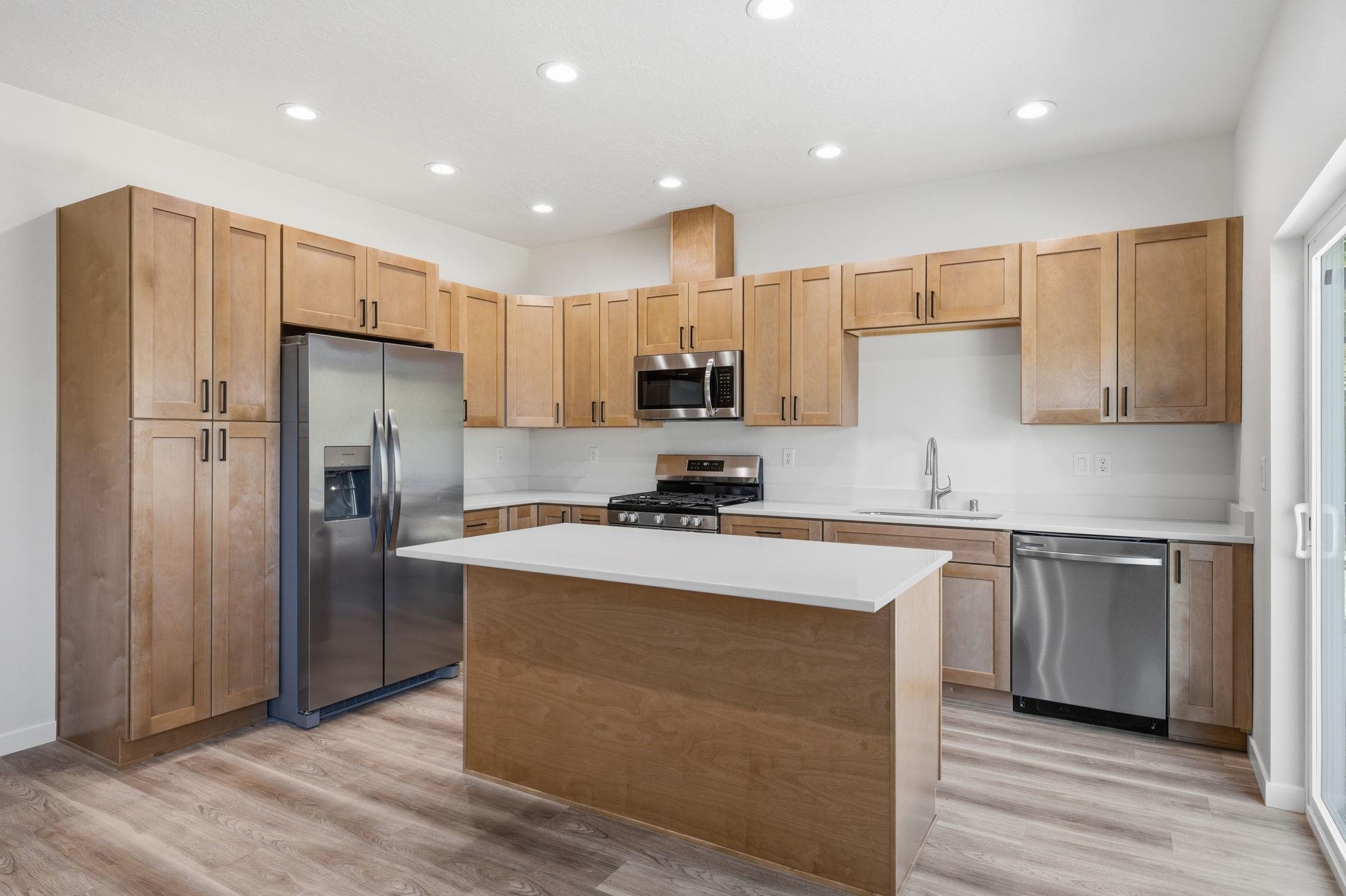 202 East Elcliff Road, Unit A/B Spokane, WA 99218 - Photo 9 of 32