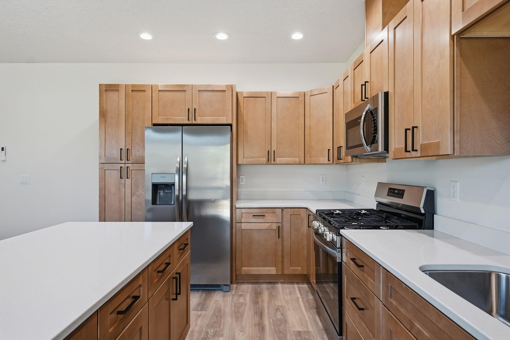 202 East Elcliff Road, Unit A/B Spokane, WA 99218 - Photo 10 of 32