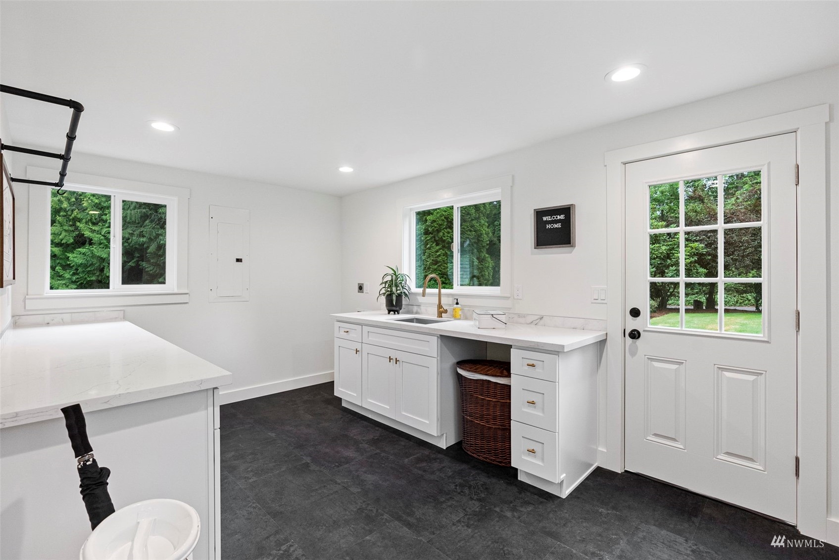 3380 Northeast Rova Road Poulsbo, WA 98370 - Photo 15 of 38 Gallery Image 15
