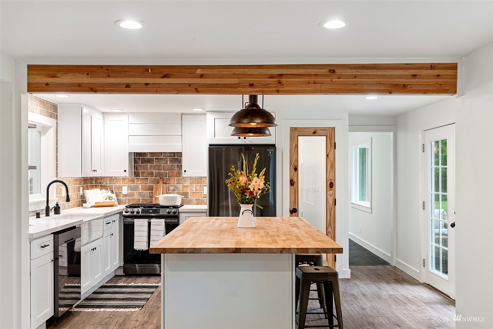 3380 Northeast Rova Road Poulsbo, WA 98370 - Photo 10 of 38 Gallery Image 10