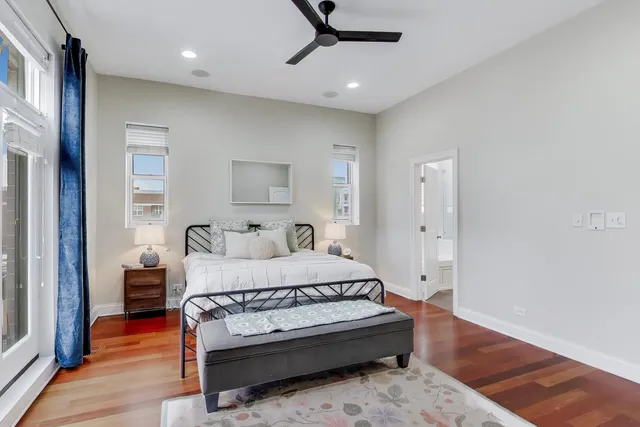 $715,000 | 1169 West Madison Street, Unit 4W, Chicago, IL 60607