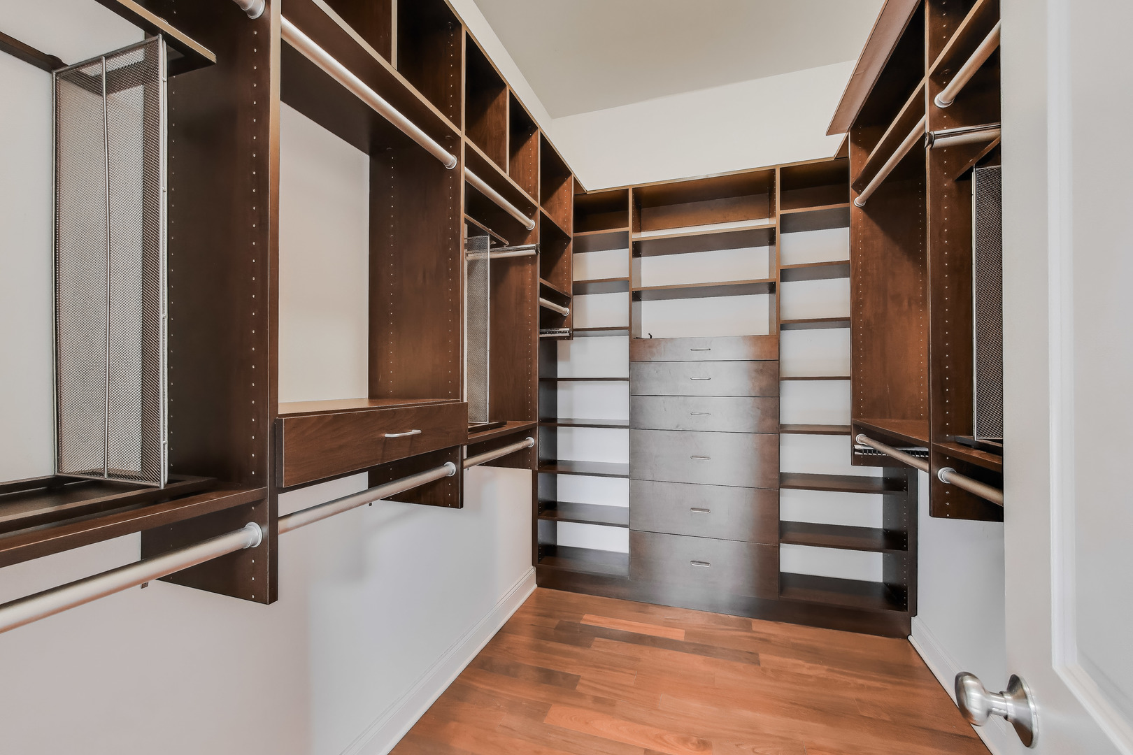 1169 West Madison Street, Unit 4W Chicago, IL 60607 - Photo 12 of 23