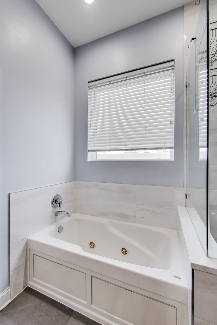 1169 West Madison Street, Unit 4W Chicago, IL 60607 - Photo 15 of 23