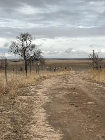 $269,000 | 2101 Behrens Road, Byers, CO 80103