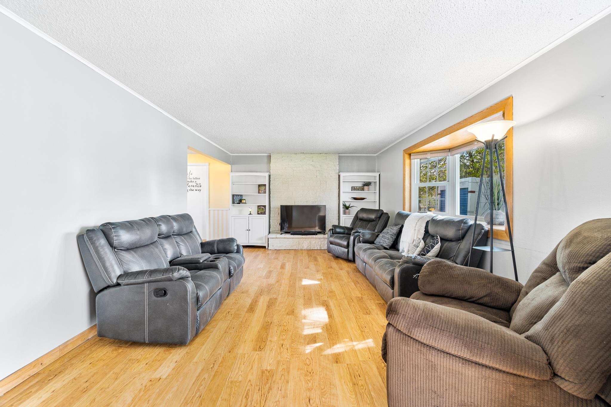 2519 South Bowdish Road Spokane Valley, WA 99206 - Photo 2 of 21 Gallery Image 2
