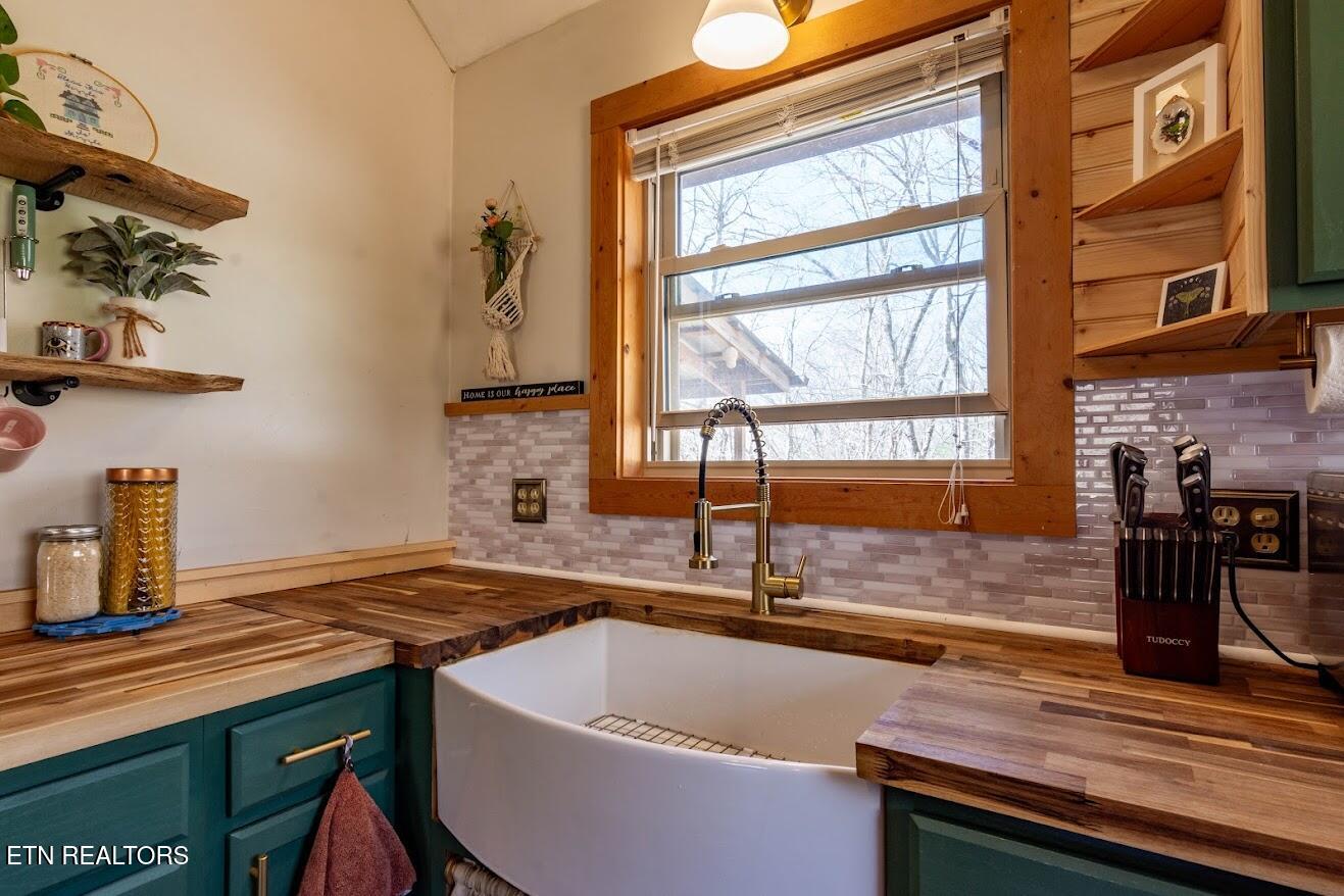 140 Luna Ln Spring Spring City, TN 37381 - Photo 18 of 59 y12