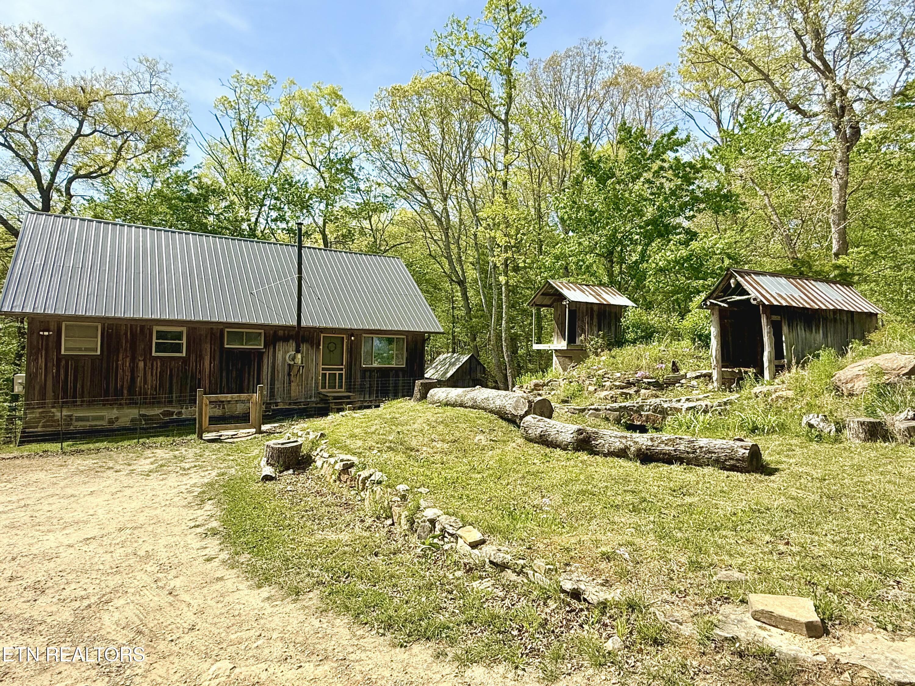 140 Luna Ln Spring Spring City, TN 37381 - Photo 6 of 59 IMG_20260424_103615