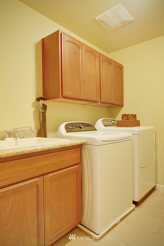6798 Southeast 2nd Street Renton, WA 98059 - Photo 20 of 23