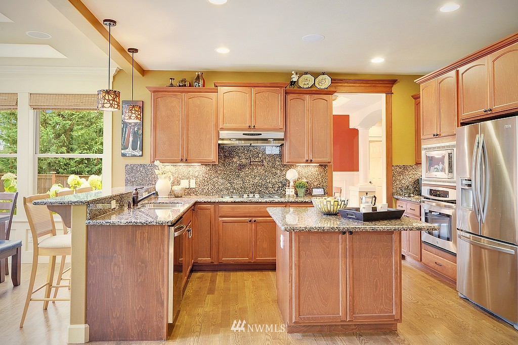 6798 Southeast 2nd Street Renton, WA 98059 - Photo 6 of 23