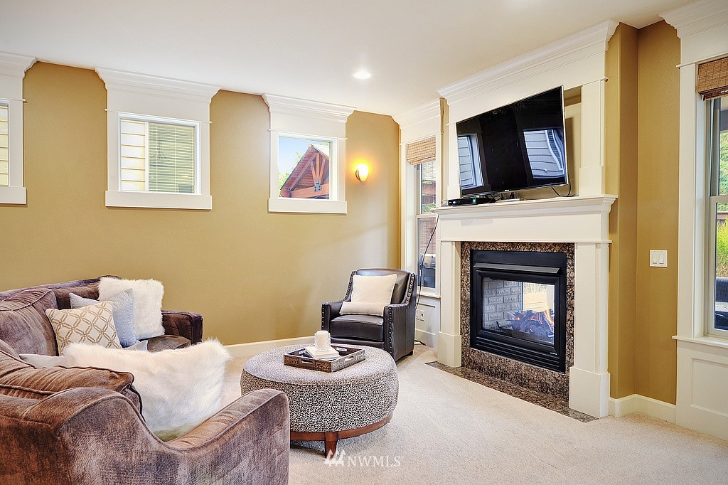 6798 Southeast 2nd Street Renton, WA 98059 - Photo 10 of 23