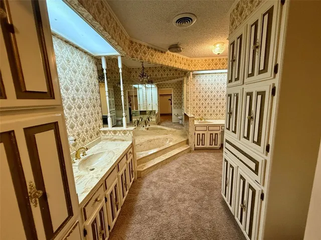 a view of an entryway