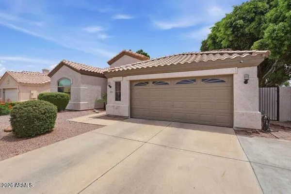 $2,400 | 11203 West Cottonwood Lane, Avondale, AZ 85392