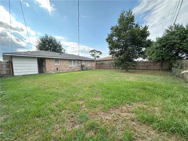 $1,800 | 1717 Akron Avenue, Metairie, LA 70003