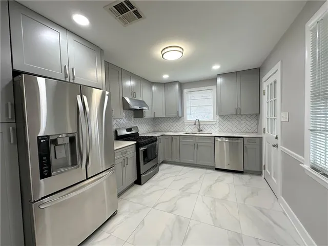 $1,800 | 1717 Akron Avenue, Metairie, LA 70003