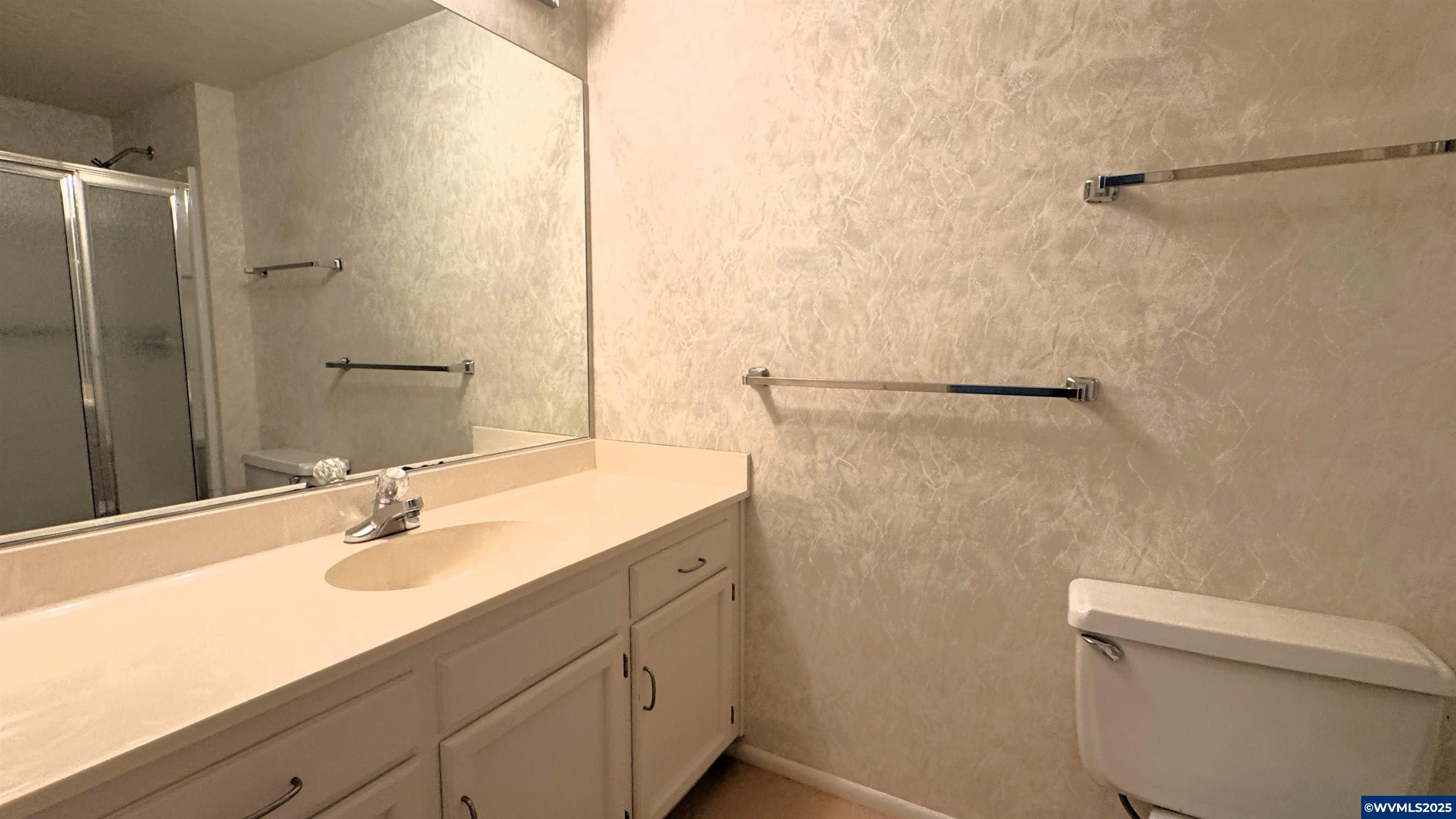 4336 Lone Oak Road Southeast Salem, OR 97302 - Photo 17 of 29 Gallery Image 17