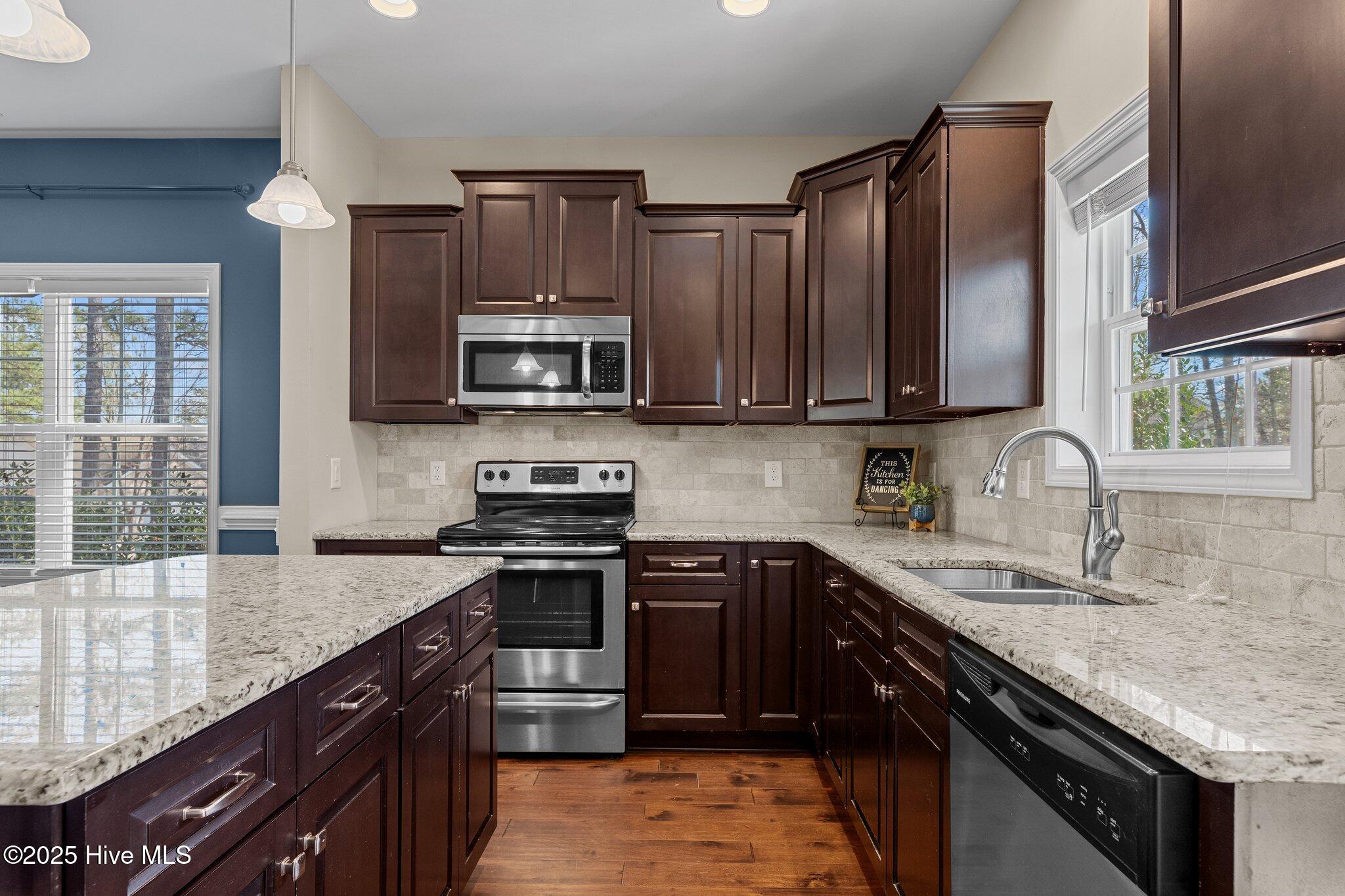 1205 Burning Tree Road Pinehurst, NC 28374 - Photo 6 of 35 Kitchen