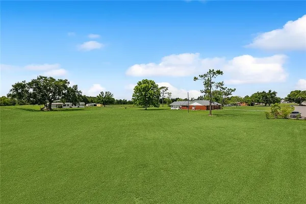 $319,900 | 136 Michael Drive, Des Allemands, LA 70030