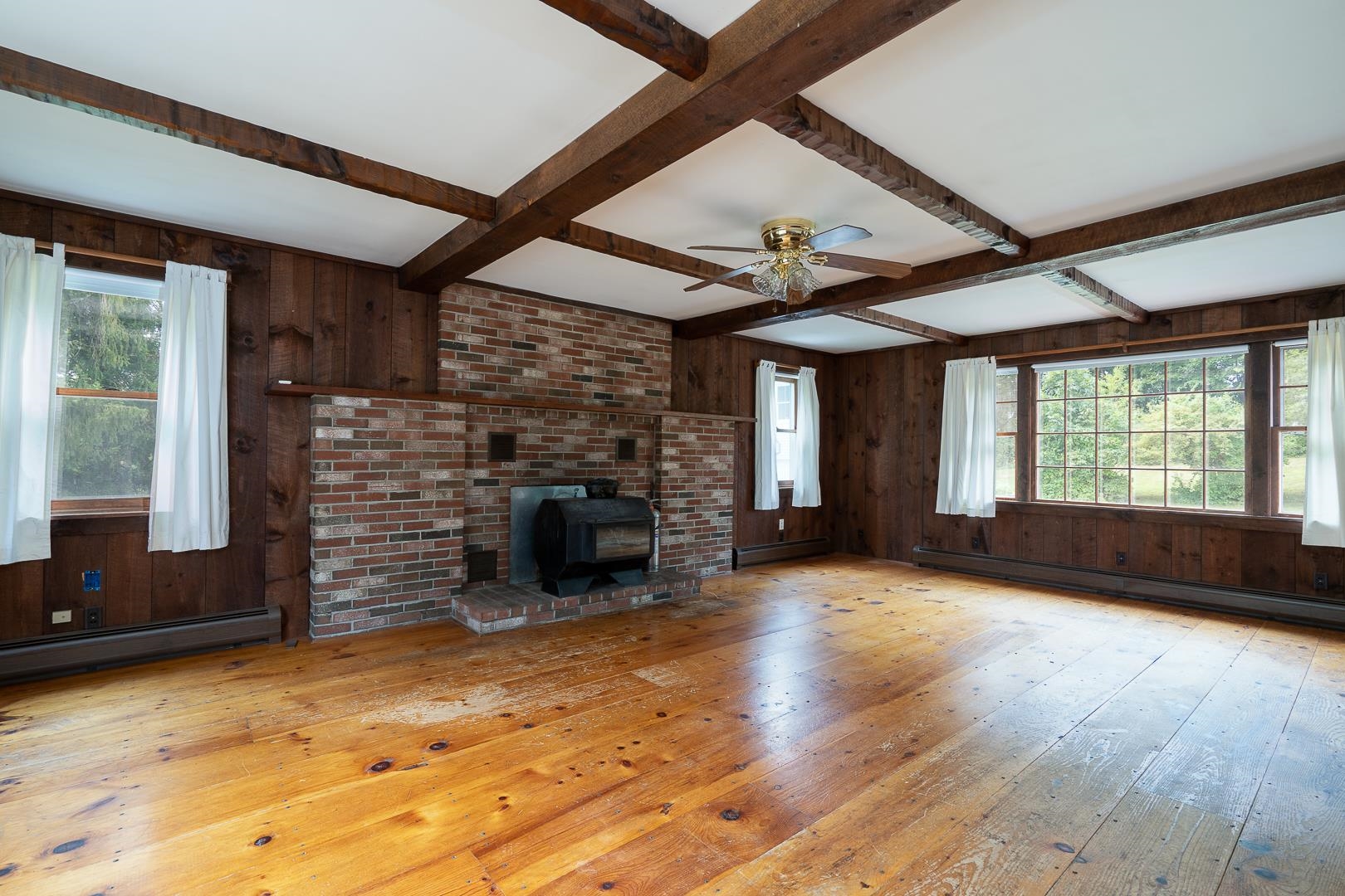 75 Exeter Road Kingston, NH 03848 - Photo 3 of 40