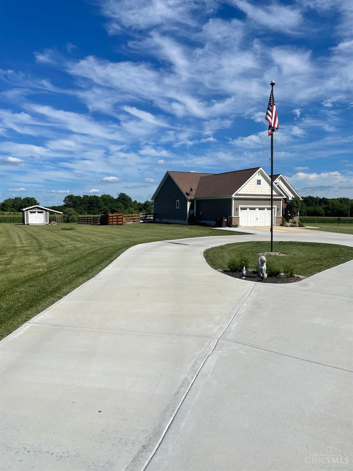 8112 Bellbrook Road Waynesville, OH 45068 - Photo 3 of 37